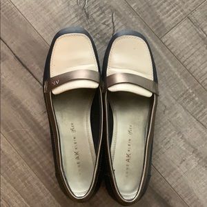 Anne Klein navy blues with white and gray trim!